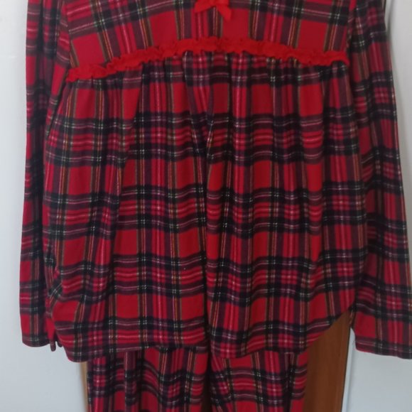 Candlesticks Red Plaid 2 Piece Pajama Set Large  Christmas - Picture 1 of 6